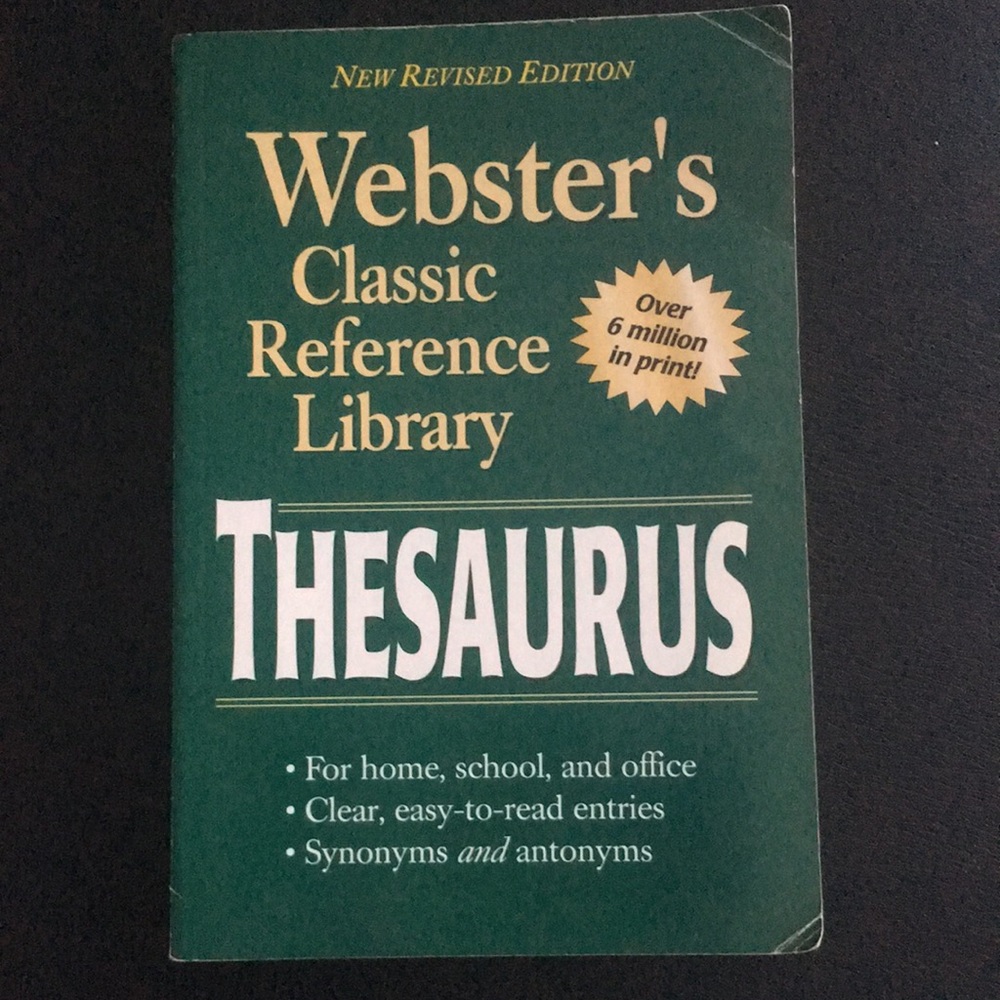 Websters Classic Reference Library New Revised Edition Softcover Thesaurus 2001